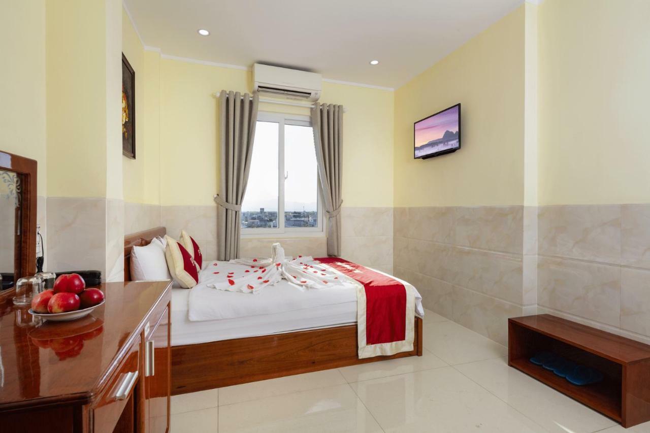 Phu Quynh Hotel Phan Rang Exterior photo